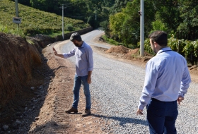 Rech e Carenhato acompanharam o andamento de algumas obras no municpio.