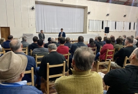 Cerca de 50 pessoas participaram do primeiro encontro